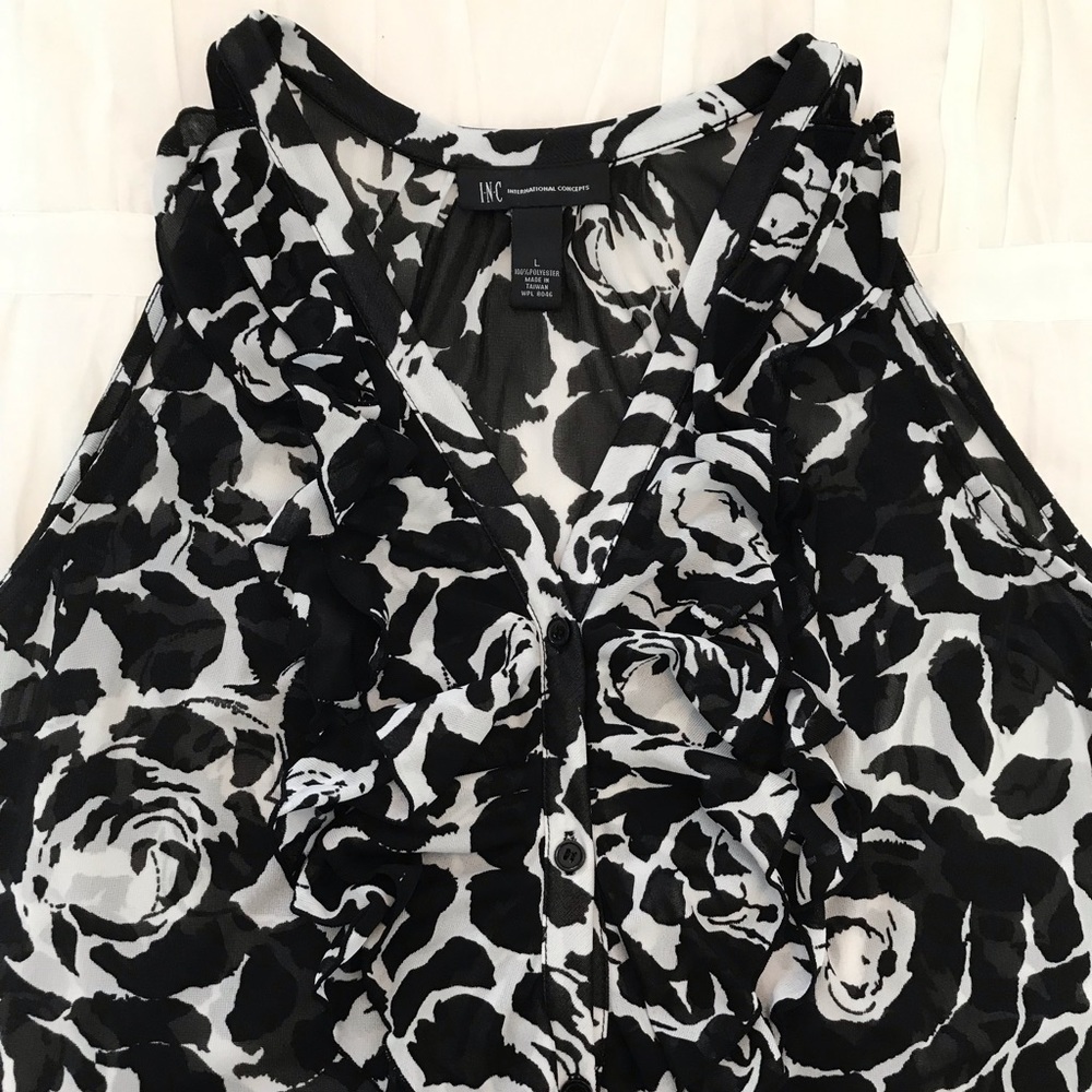 💕 Sleeveless Blouse 💕